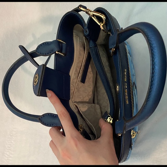 Michael Kors Blue Purse and Wallet - Picture 6 of 11